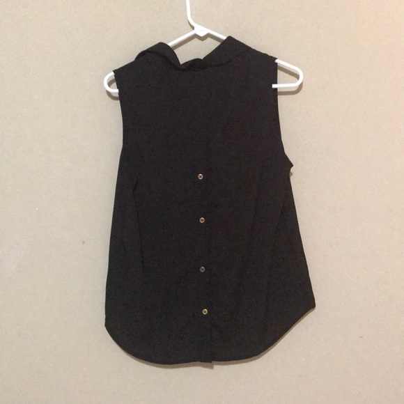 ☀️BLACK SLEEVELESS BLOUSE - Picture 4 of 4